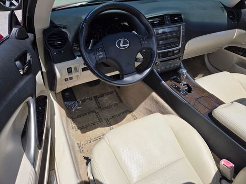 Used 2010 Lexus IS 250C RWD image 11