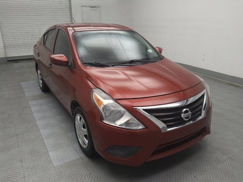 Used 2019 Nissan Versa S Plus FWD image 13