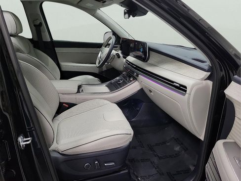 Used 2025 Hyundai Palisade Calligraphy FWD image 15