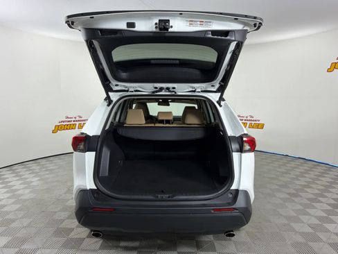 Used 2024 Toyota RAV4 XLE w/ Convenience Package FWD image 5