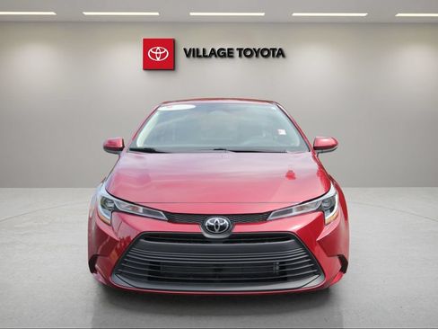 Certified 2025 Toyota Corolla LE FWD image 8