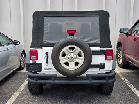 Used 2015 Jeep Wrangler Sport image 3