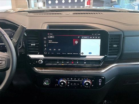 Used 2024 GMC Sierra 1500 Elevation image 18