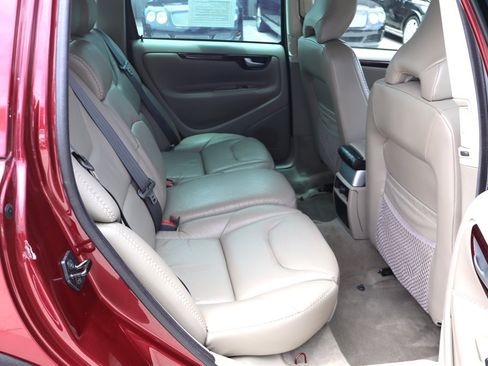 Used 2004 Volvo XC70 AWD/4WD image 21