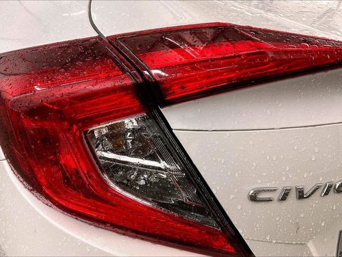 Used 2020 Honda Civic LX image 28
