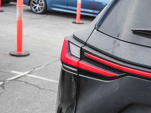 Used 2024 Lexus NX 350 Luxury image 7