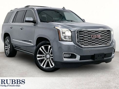 Used 2018 GMC Yukon Denali w/ Denali Ultimate Package AWD/4WD image 1