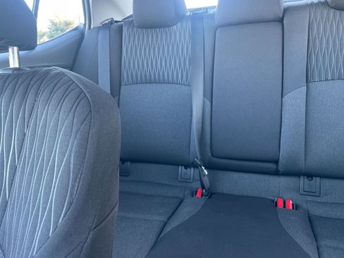 Used 2025 Toyota Camry LE image 39