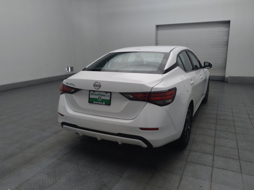 Used 2025 Nissan Sentra SV FWD image 9