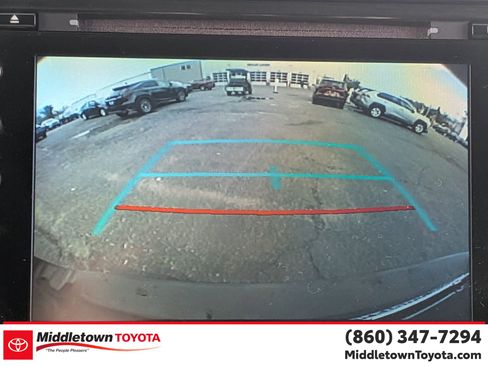 Certified 2019 Toyota Sienna SE w/ SE Preferred Package image 25