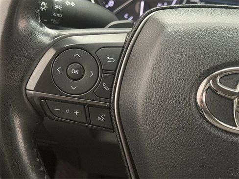 Used 2023 Toyota Camry SE image 13