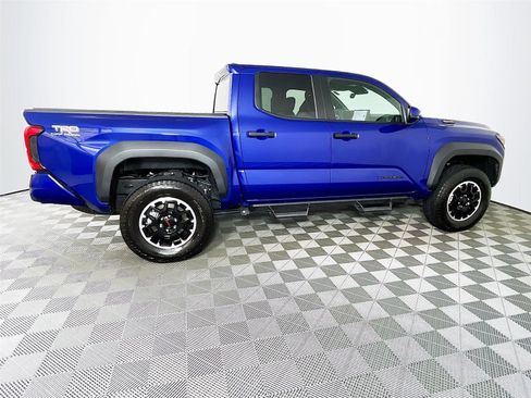 Used 2025 Toyota Tacoma TRD Off-Road image 11