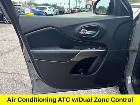 Used 2020 Jeep Cherokee Latitude Plus w/ Cold Weather Group image 11