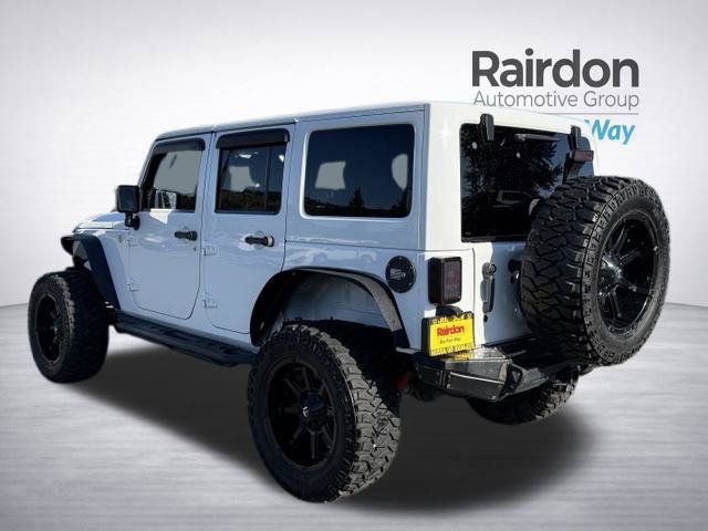 Used 2014 Jeep Wrangler Unlimited Sahara w/ Connectivity Group AWD/4WD image 5