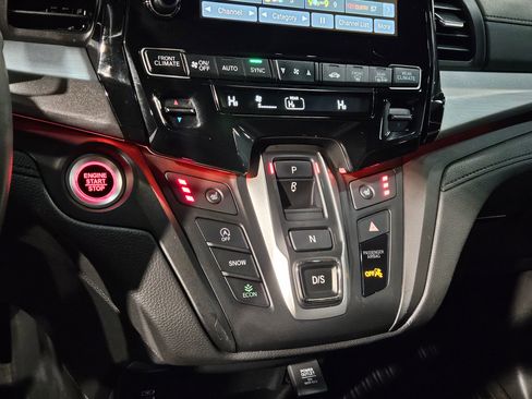 Used 2023 Honda Odyssey Sport image 32