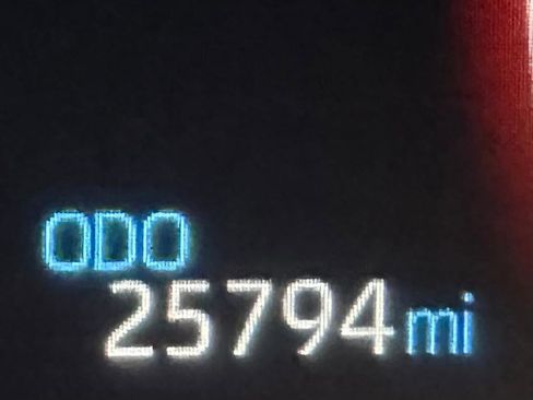 Used 2025 Toyota RAV4 XLE Premium image 24