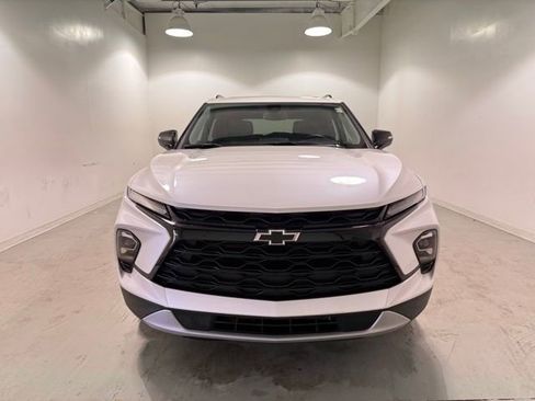 Certified 2023 Chevrolet Blazer LT w/ Midnight/Sport Edition FWD image 2