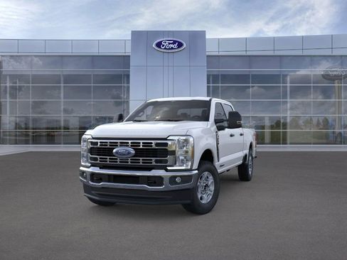 New 2026 Ford F250 XLT image 2