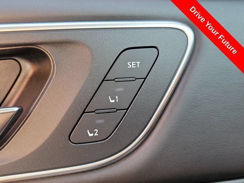 Used 2023 Nissan Rogue Platinum w/ Platinum Premium Package FWD image 18