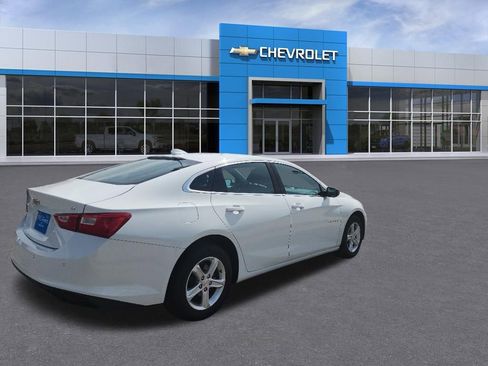 Used 2024 Chevrolet Malibu LT FWD image 5