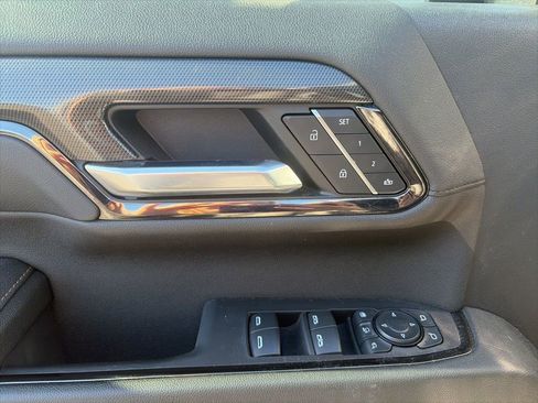 Used 2024 GMC Sierra 2500 AT4 w/ AT4 Premium Plus Package image 13