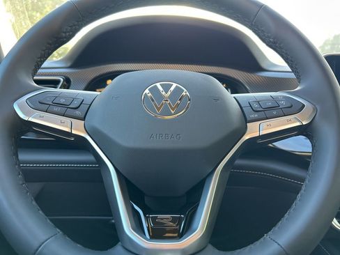 New 2026 Volkswagen Atlas Cross Sport SEL Premium R-Line image 24