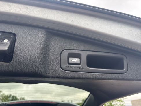 Used 2021 Honda CR-V EX-L image 12