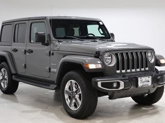Used 2019 Jeep Wrangler Unlimited Sahara AWD/4WD video 1