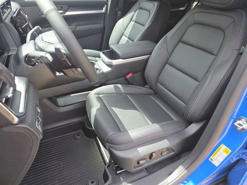 New 2026 GMC Terrain Elevation w/ Elevation Premium Package AWD/4WD image 23