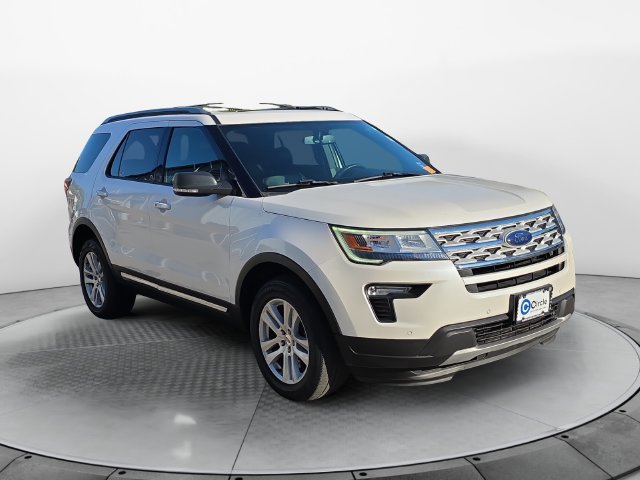 Used 2019 Ford Explorer XLT w/ Equipment Group 202A AWD/4WD image 7