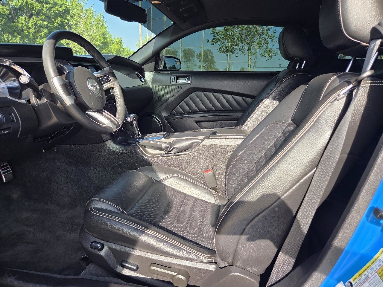 Used 2012 Ford Mustang Premium RWD image 10