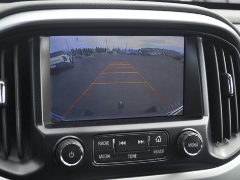 Used 2015 Chevrolet Colorado LT w/ LT Convenience Package image 24