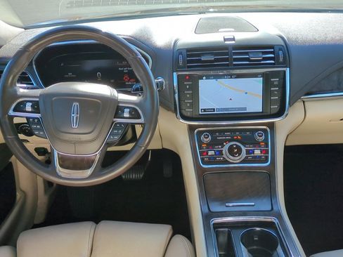 Used 2017 Lincoln Continental Reserve AWD/4WD image 27