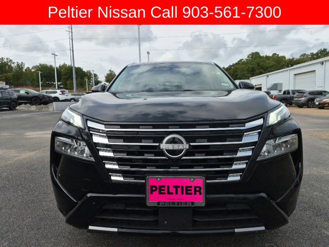 Used 2024 Nissan Rogue Platinum w/ Platinum Premium Package FWD image 8