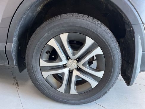 Used 2016 Toyota RAV4 LE AWD/4WD image 15