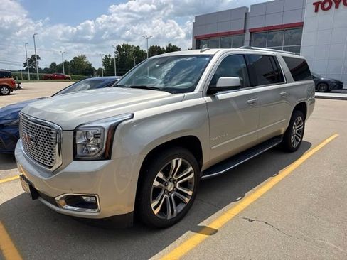 Used 2017 GMC Yukon XL Denali w/ Open Road Package AWD/4WD image 1
