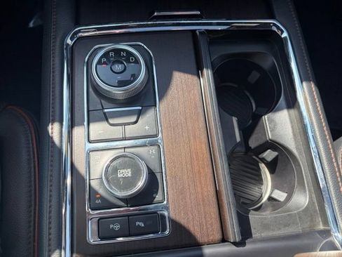 Used 2021 Ford Expedition King Ranch AWD/4WD image 25