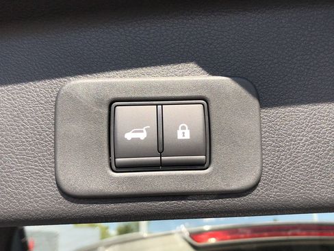 New 2025 Nissan Murano SV w/ Cargo Package image 18