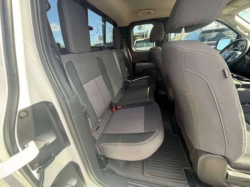 Used 2022 Nissan Titan 2WD King Cab image 13