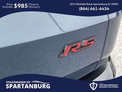 Used 2024 Chevrolet Traverse RS image 8