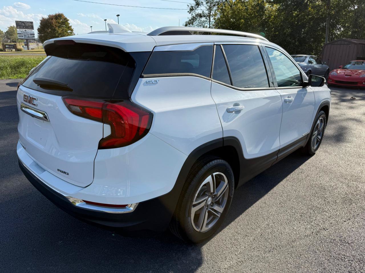 Used 2018 GMC Terrain SLT w/ Preferred Package AWD/4WD image 8