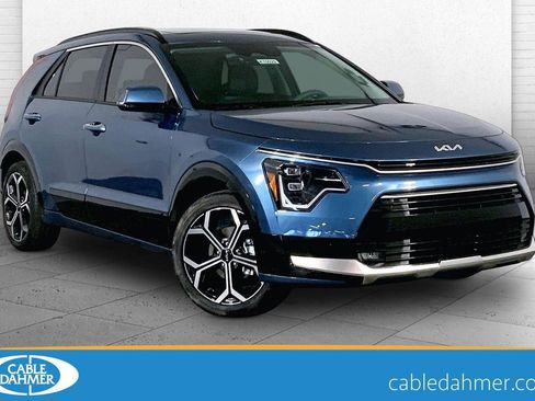 New 2026 Kia Niro SX Touring image 1