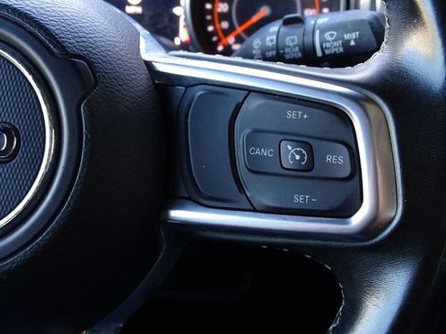 Used 2021 Jeep Wrangler Unlimited Sahara image 29