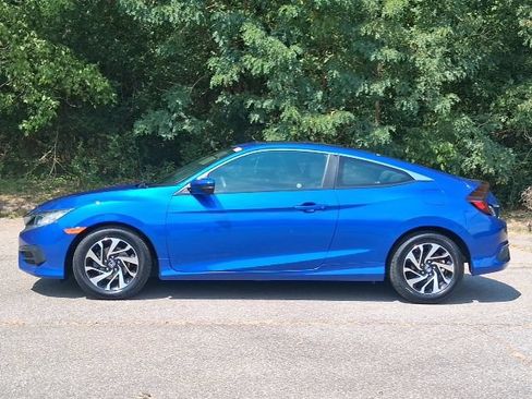 Used 2018 Honda Civic LX-P image 2