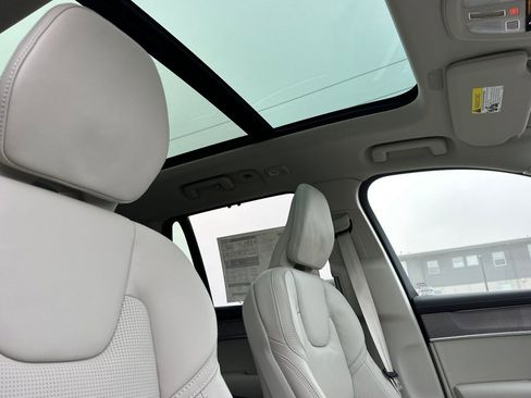 New 2026 Volvo XC90 B6 Ultra w/ Protection Package image 17