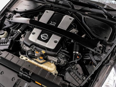 Used 2014 Nissan 370Z Roadster image 37