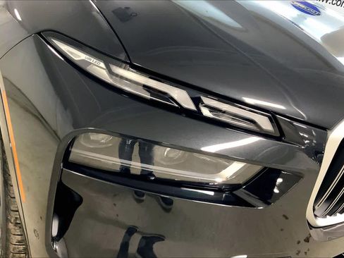 New 2026 BMW X7 xDrive40i w/ Premium Package image 13