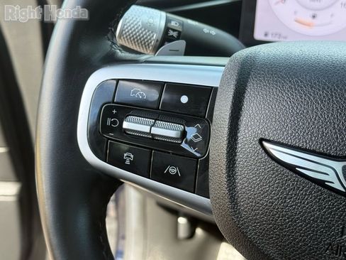 Used 2025 Genesis G80 2.5T image 15