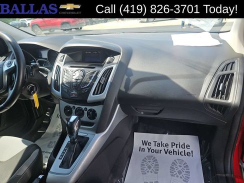 Used 2012 Ford Focus SE FWD image 27