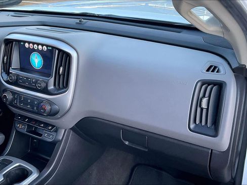 Used 2018 Chevrolet Colorado LT w/ Luxury Package, Chrome image 17